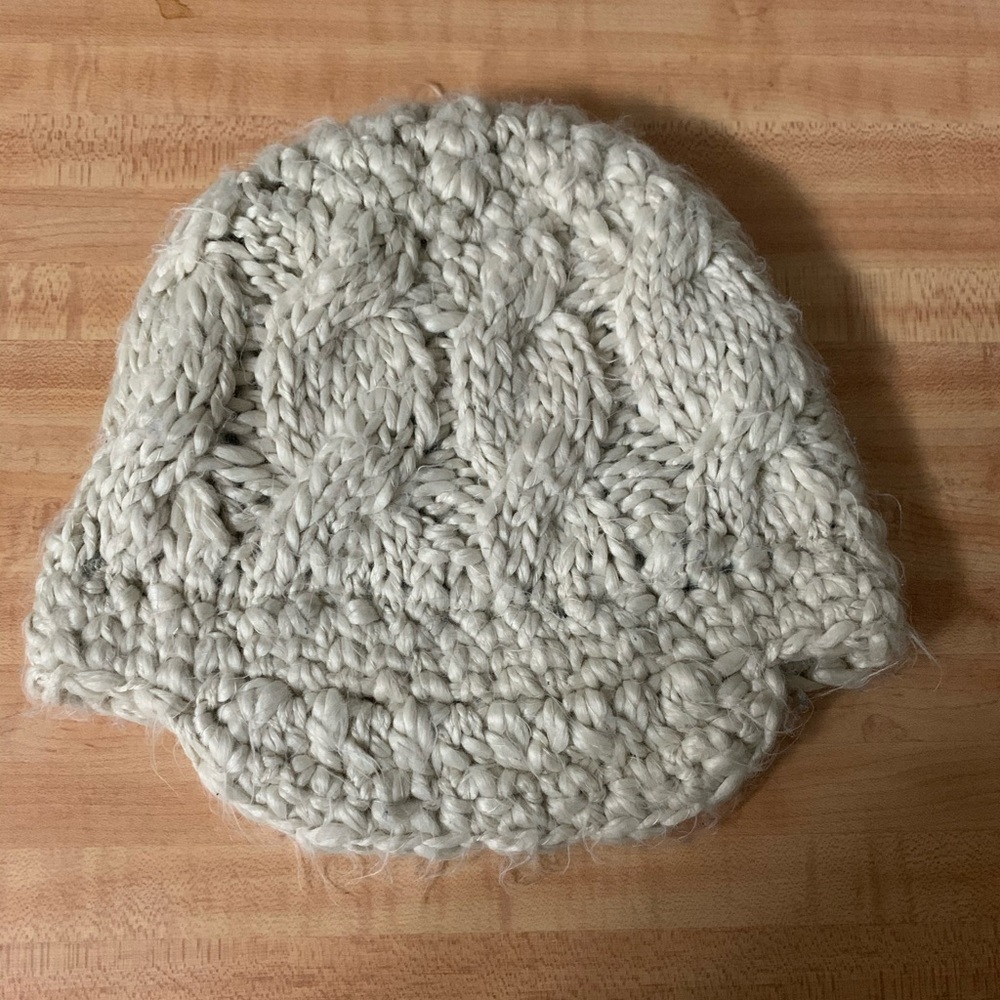 Off white winter stocking cap.
